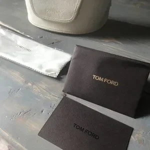 Tom Ford Valesca TF53 Oversized Sunglasses (GENTLY USED) Tom Ford | Accessories | Tom Ford Valesca Tf53 Oversized  main image 3